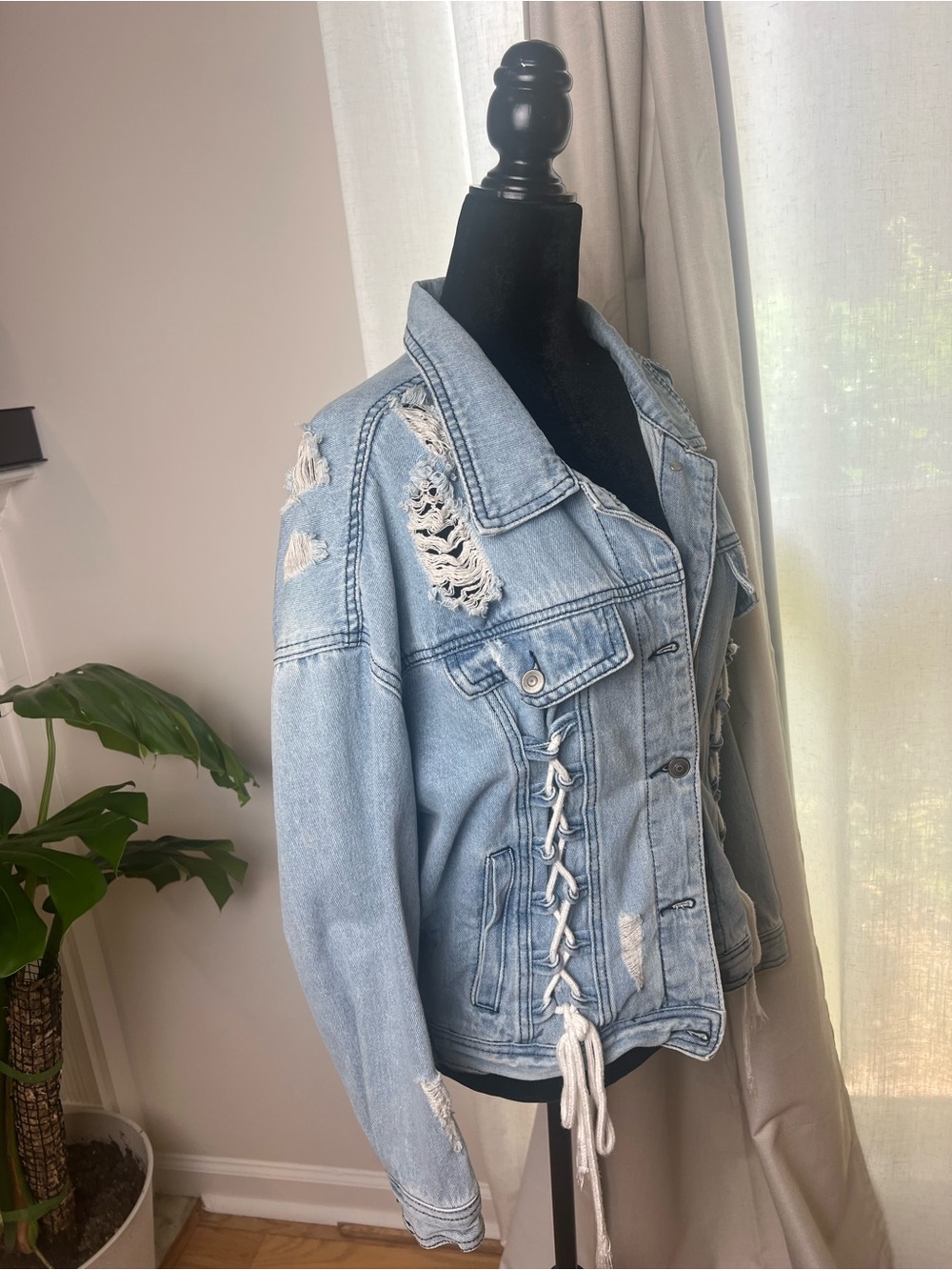 O&O Denimwear Corset Tie Light Wash Distressed Denim Jacket Size M - Picture 9 of 16